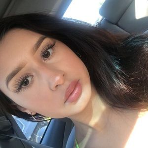 Meet your Posher, Jocelyn